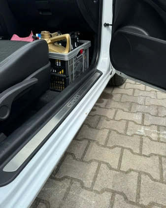 Kia Ceed cena 18000 przebieg: 253000, rok produkcji 2011 z Warszawa małe 137